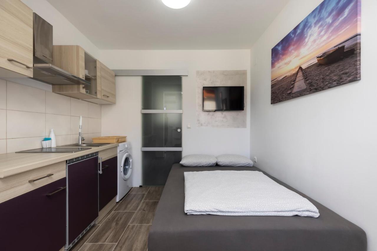 Studio Apartment Pinetree - Mali Lošinj Buitenkant foto